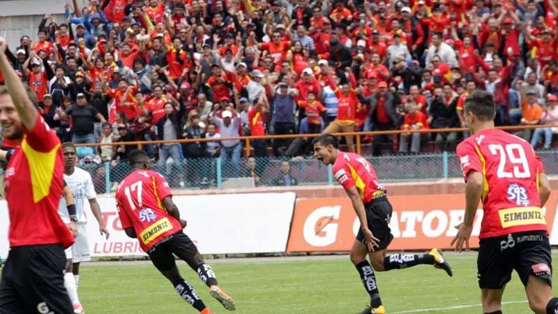 Deportivo Cuenca, Fútbol, Universidad Católica,Campeonato Ecuatoriano,