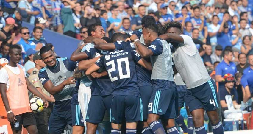 Emelec, Fútbol, El Nacional,